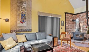 47 Dock Rd, Belmont, NH 03220