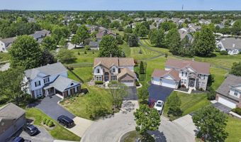10 Hithergreen Ct, Algonquin, IL 60102