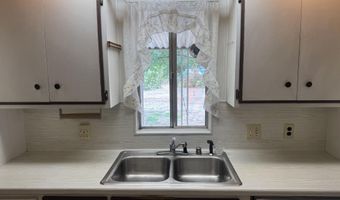 17300 Fuzzy Ln, Anderson, CA 96007