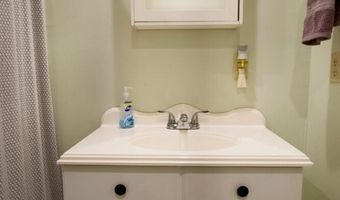 560 S Emerald Isle, Alderson, WV 24910