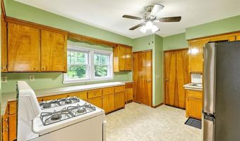 40 Brightridge Ave, East Providence, RI 02914