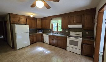 50 Woodhaven Dr, Burlington, CT 06013