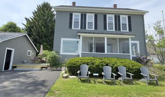 10 Wharf Rd, Center Harbor, NH 03226