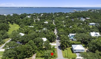 233 Leonhard Ave, Bay St. Louis, MS 39520