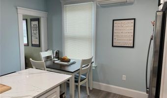 35 Elm St B, Newport, RI 02840
