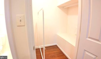 44290 PAWNEE Ter, Ashburn, VA 20147