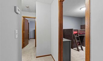 13941 Herald Ct, Apple Valley, MN 55124