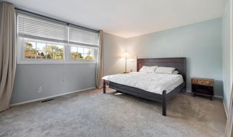 650 BUTTERFIELD Dr, Algonquin, IL 60102