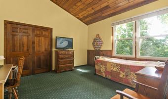 1532 34th St, Allegan, MI 49010