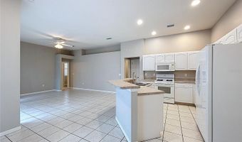 6813 REGENTS VILLAGE Way, Apollo Beach, FL 33572