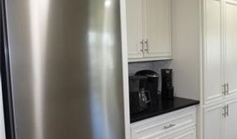 220 Lake Shore Dr, Alma, GA 31510