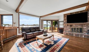 523 Lathrop Ave, Algonac, MI 48001