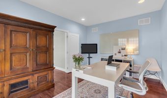 42 Ridgeview Way, Allentown, NJ 08501