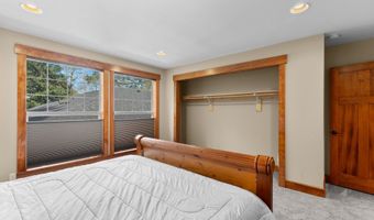 303 S MARINE St, Rockaway Beach, OR 97136