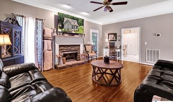 121 STERLING GATE Dr, Alabaster, AL 35007