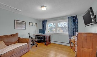 3 Santom St, Auburn, MA 01501