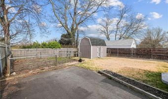 21 Delway Rd, East Providence, RI 02914