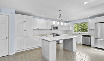 1303 Old Bridge Ln 1303, Bellingham, MA 02019