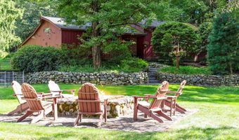 6 Pine Hill Rd, Burlington, CT 06013