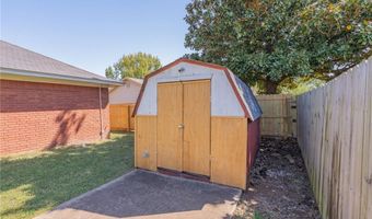 2205 Meadow Ln, Barling, AR 72923