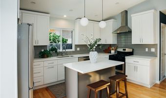 17442 Burma St, Encino, CA 91316
