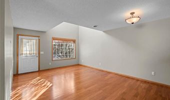 14757 Excelsior Ln 105, Apple Valley, MN 55124