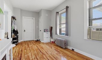 25 Hoppin Ave, East Providence, RI 02915