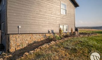 33 Crazy Bear Trl, Absarokee, MT 59001