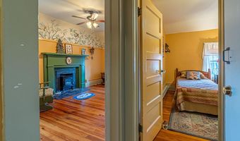 303 E Main St, Abingdon, VA 24210