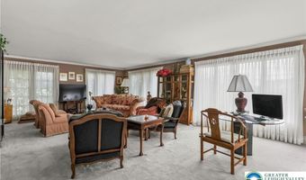 2730 Chew St, Allentown, PA 18104
