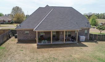 106 Cambridge Cv, Batesville, MS 38606