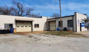 441 Military Ave, Baxter Springs, KS 66713