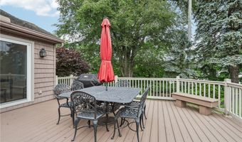 643 Isle View Dr, Akron, OH 44319
