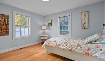 31 Swan St, North Providence, RI 02911