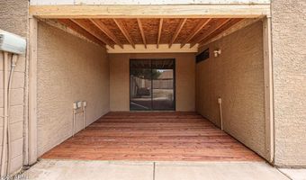 2364 W COMSTOCK Dr, Chandler, AZ 85224