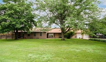 18345 Nottingham Ct, Basehor, KS 66007
