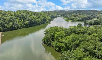208 Berg Crossing Dr, Augusta, MO 63332