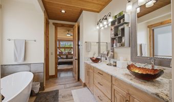 186 E RESERVE Dr, Alpine, WY 83128