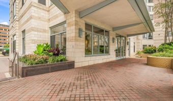 851 N GLEBE Rd 1419, Arlington, VA 22203