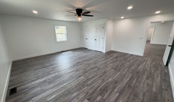 401 W Granville Ave, Albany, IN 47320