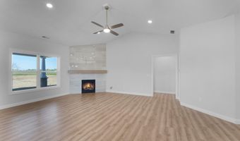 2001 Bogey Ct, Auburn, IN 46706