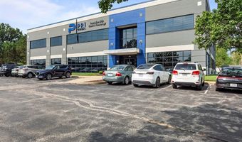 174 Clarkson Rd, Ballwin, MO 63011
