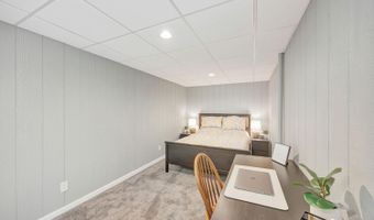 5538 Silverpoint Dr, Cincinnati, OH 45247