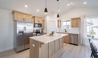 576 Hollow Dr, Ammon, ID 83401