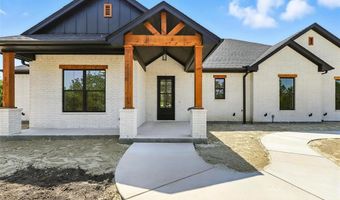 4996 Veal Station Rd, Weatherford, TX 76085