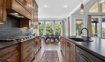 7400 Northwood Dr, Benton, AR 72019