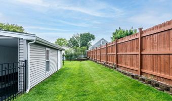 212 S Spruce St, East Providence, RI 02914