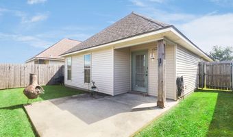 121 Acacia Ln, Abbeville, LA 70510