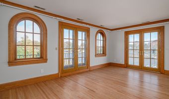 12 Runkenhage Rd, Darien, CT 06820