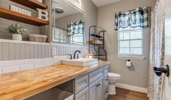 1621 Park Ave, Chickasha, OK 73018